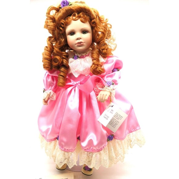 Marie Osmond Margot Musical Doll Porcelain in Box with Stand COA and Bracelet - Picture 1 of 11